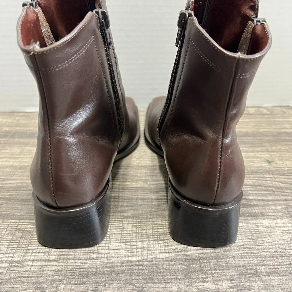 Bruno Valenti Romy Ankle Boot 8.5 Brown Leather Square Toe‎ Block Heel Zippers